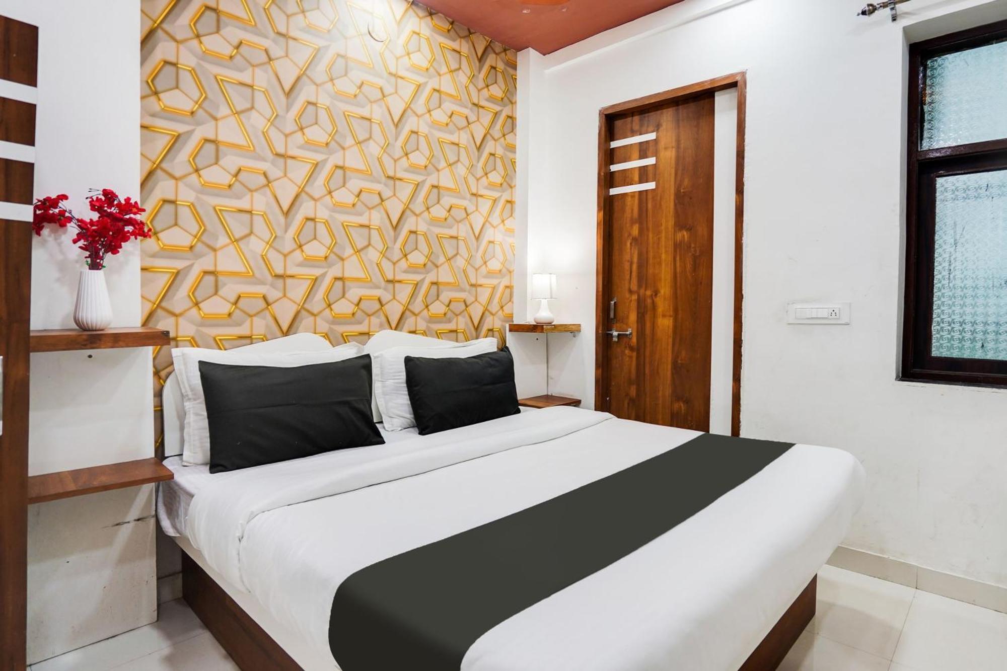 Super Oyo Hotel O Sky Wings Ajmer Bagian luar foto