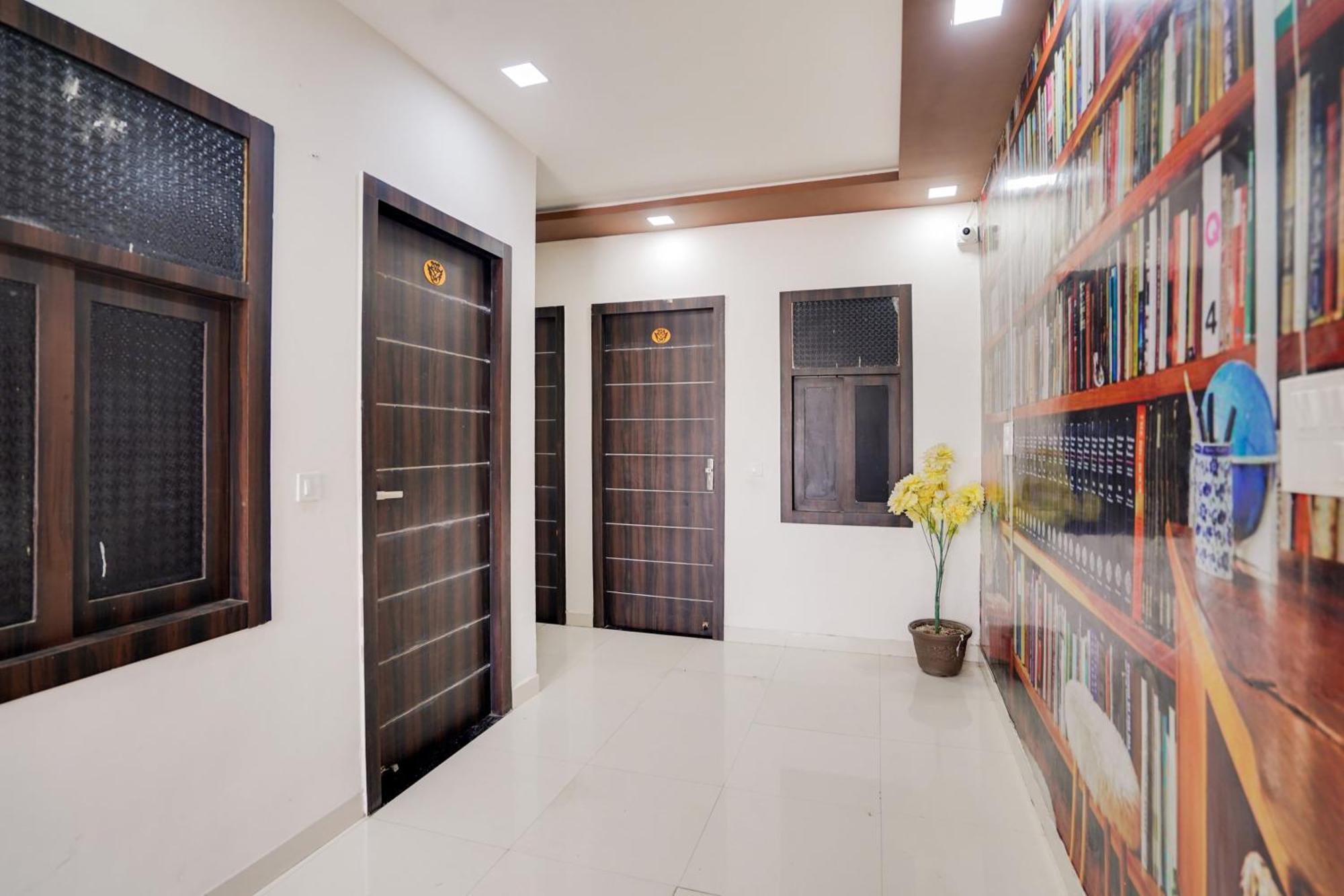 Super Oyo Hotel O Sky Wings Ajmer Bagian luar foto
