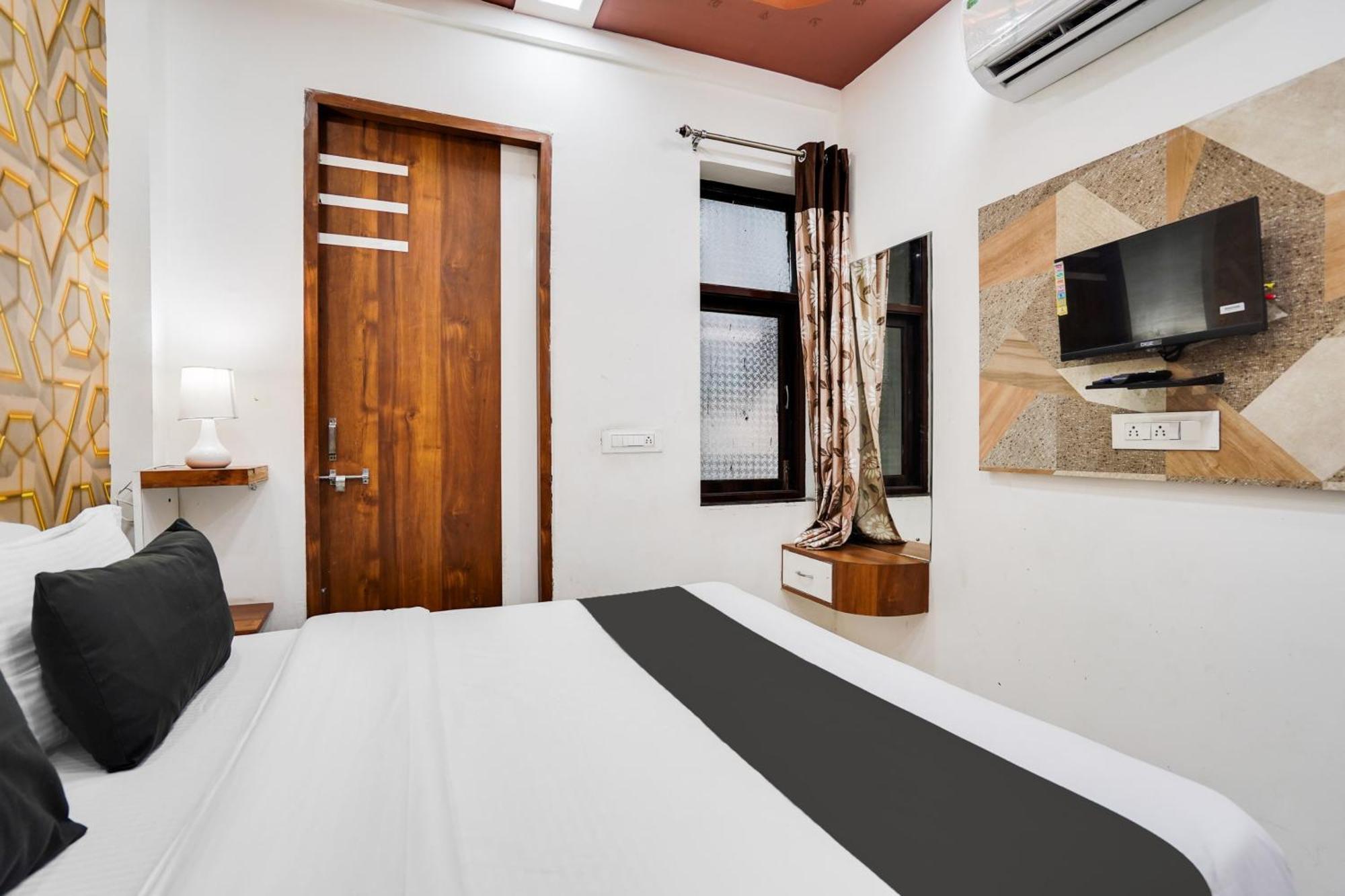 Super Oyo Hotel O Sky Wings Ajmer Bagian luar foto